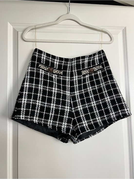 storets Pants - NWNT Storets - Black & White Plaid Tweed Women's Shorts